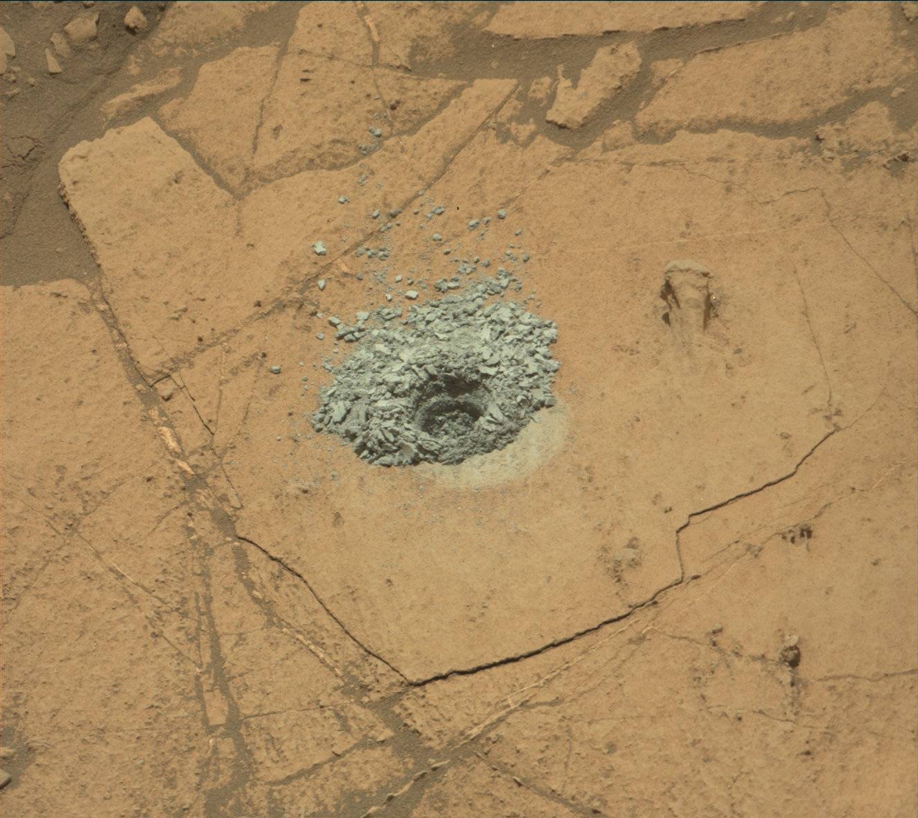 This image was taken by Mast Camera (Mastcam) onboard NASA's Mars rover Curiosity on Sol 2668.