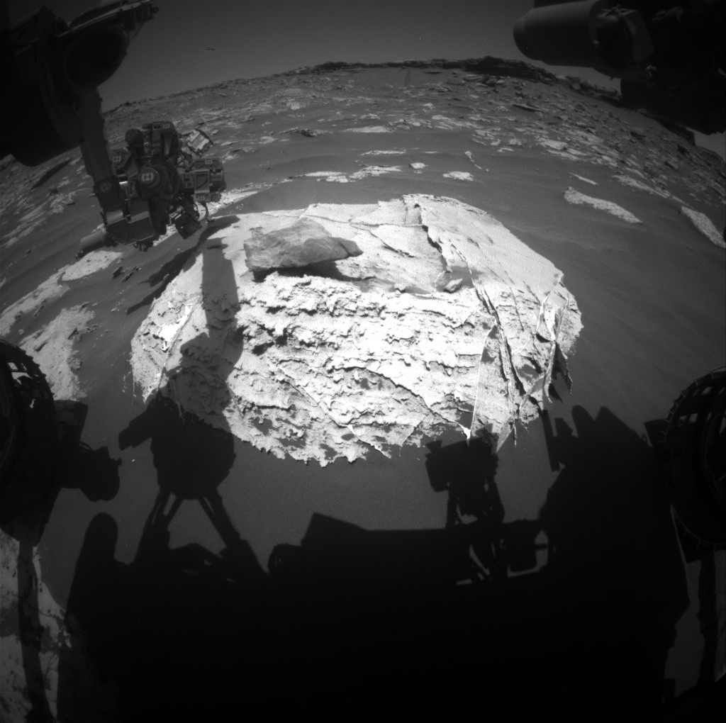 Image of the rover’s turret above the target "Lost Valley"
