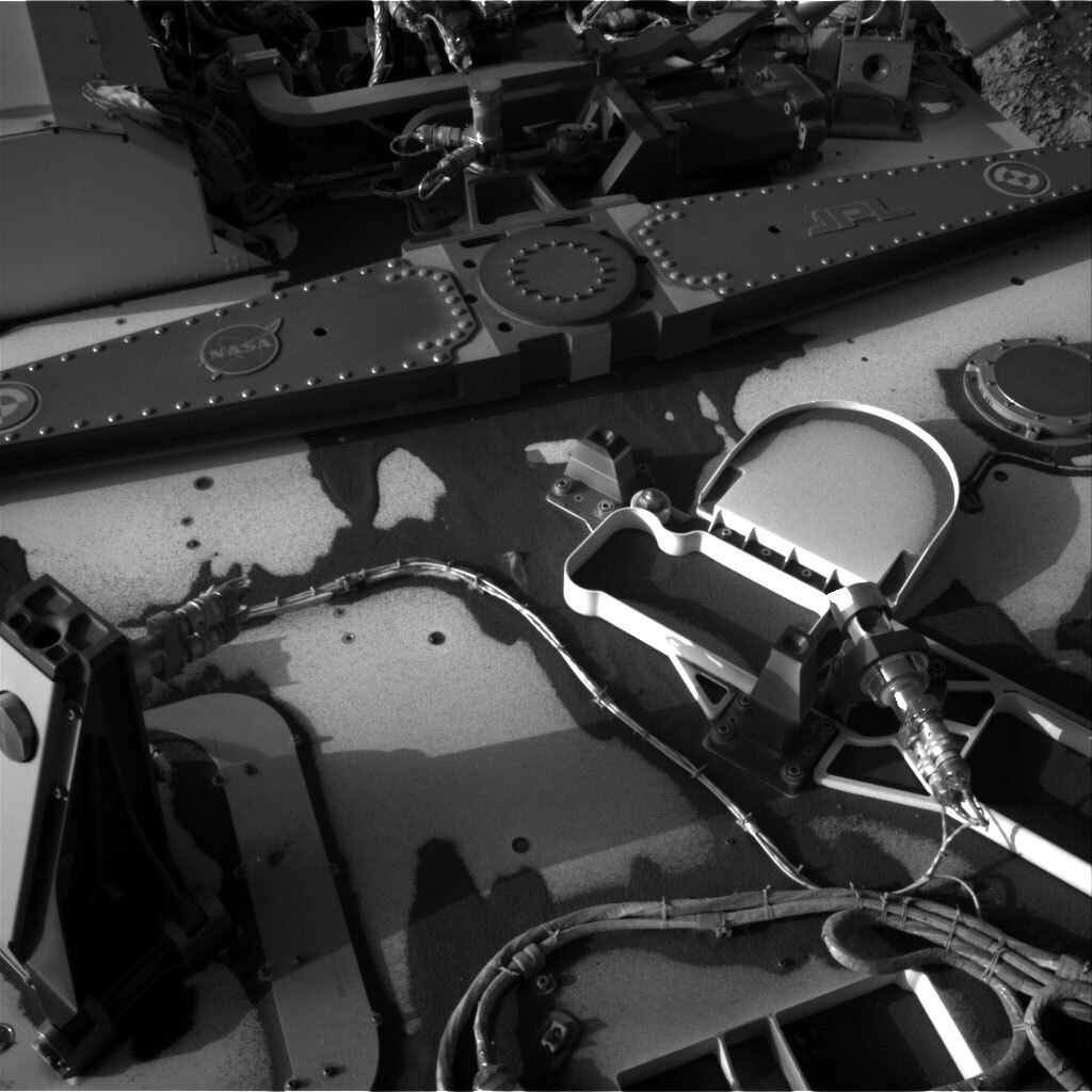 This image was taken by Right Navigation Camera onboard NASA's Mars rover Curiosity on Sol 3128.