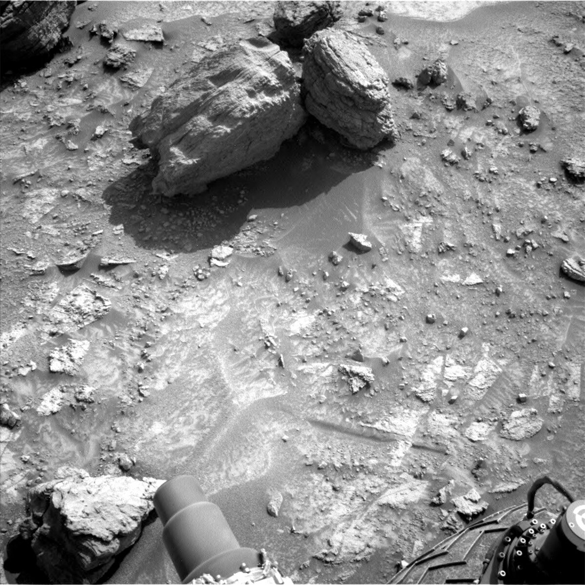 Left Nav camera image from sol 3543, showing the float blocks “Tumereng” and “Muruwa."