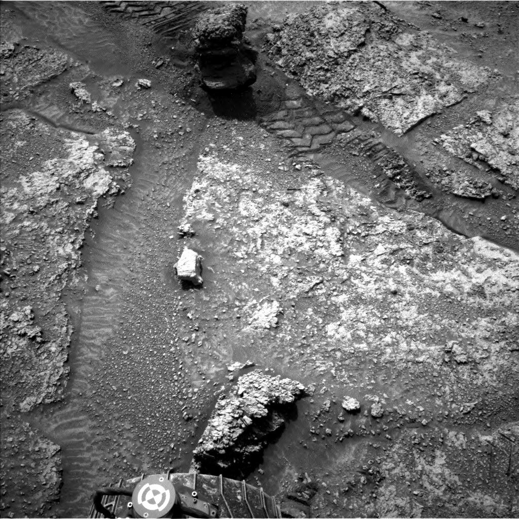 This image was taken by Left Navigation Camera onboard NASA's Mars rover Curiosity on Sol 3544.