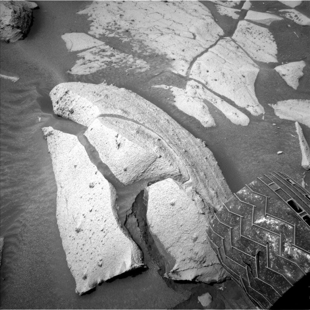 Image of rocks and sand taken by Left Navigation Camera onboard NASA's Mars rover Curiosity on Sol 3579.