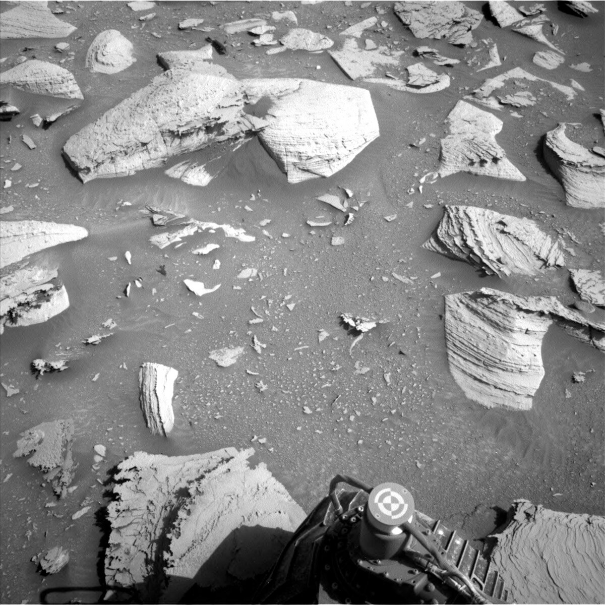 This image was taken by Left Navigation Camera onboard NASA's Mars rover Curiosity on Sol 3958.