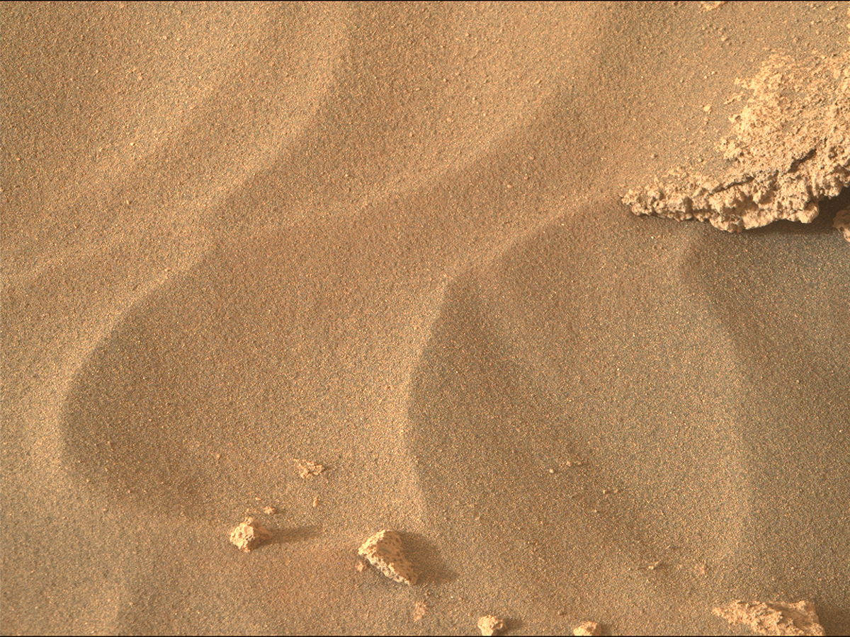 Sand ripples imaged with Mastcam-Z on sol 488.