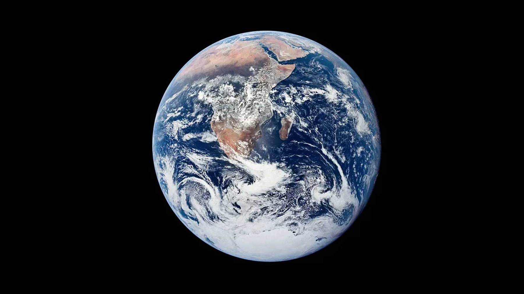 The blue marble view of Earth photographed by the Apollo 17 crew