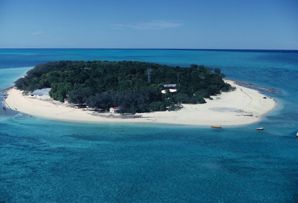 Aerial view of Heron Island in Great Barrier Reef of Australia