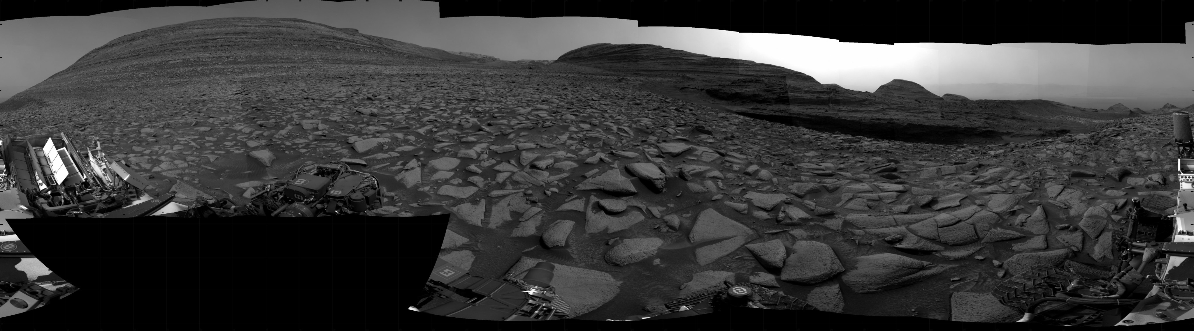 NASA's Mars rover Curiosity took 31 images in Gale Crater using its mast-mounted Right Navigation Camera (Navcam) to create this mosaic. 