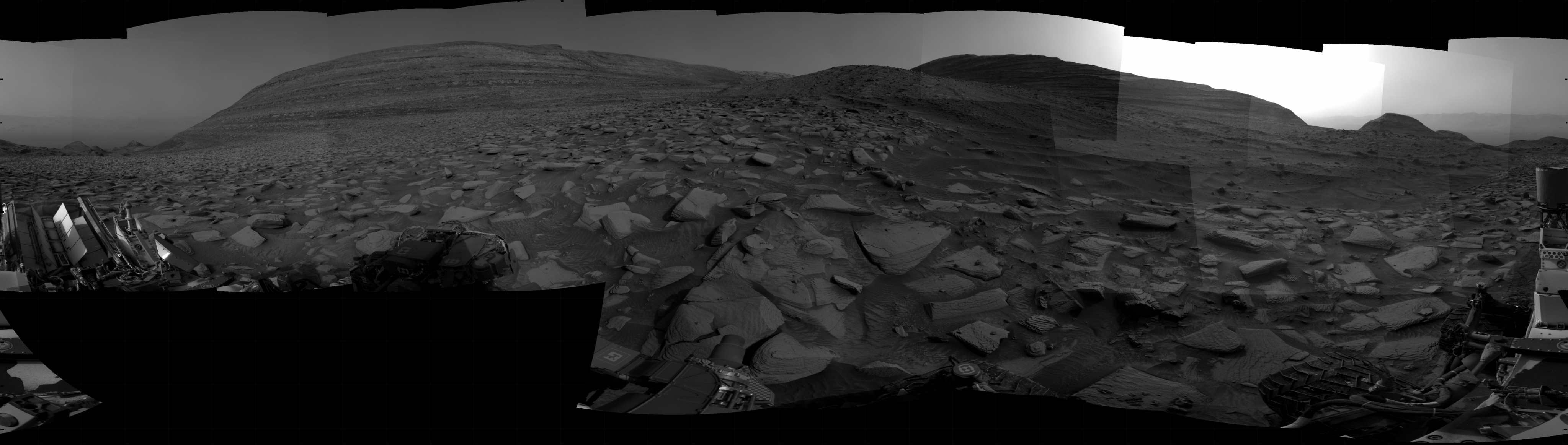 Curiosity took the images on April 19, 2024, Sol 4159 of the Mars Science Laboratory mission at drive 2692, site number 106. The local mean solar time for the image exposures was 3 PM.