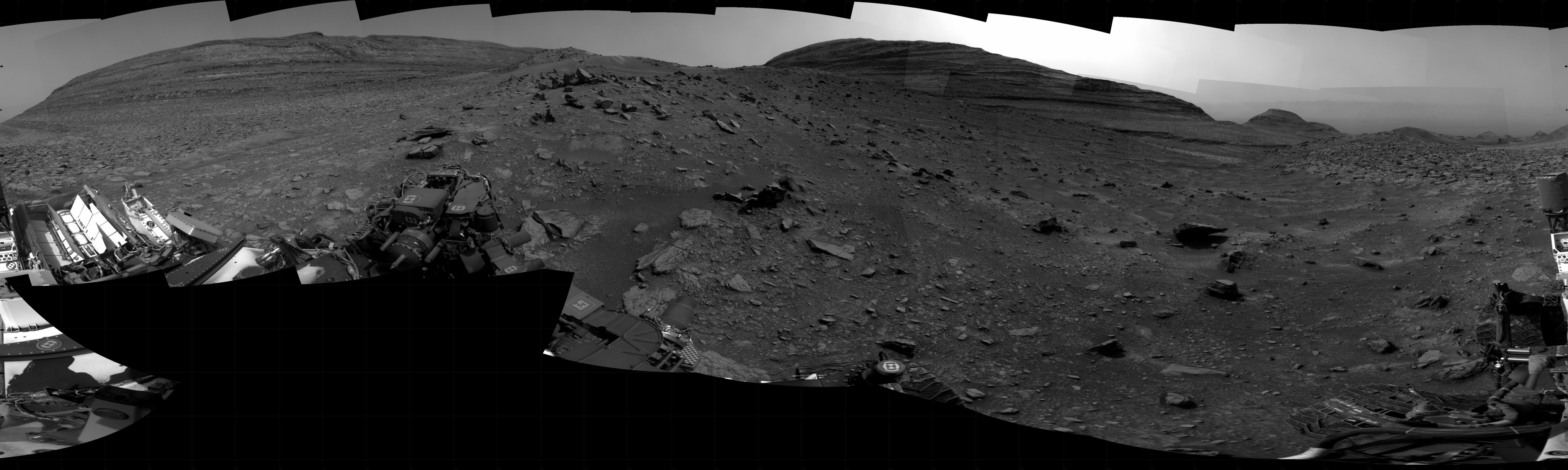 Curiosity took the images on May 23, 2024, Sol 4193 of the Mars Science Laboratory mission at drive 2054, site number 107. The local mean solar time for the image exposures was 2 PM.