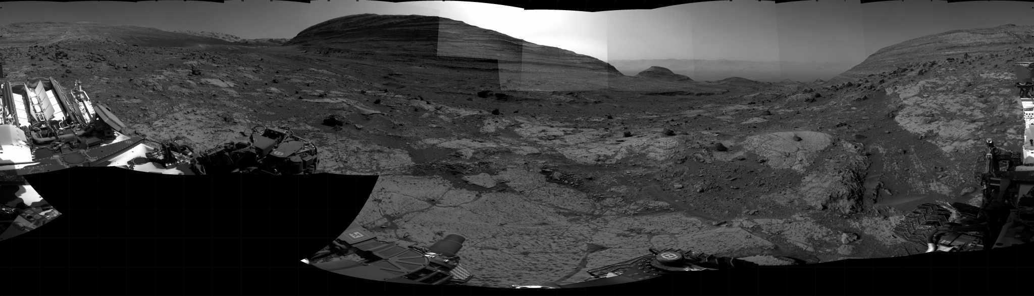 Curiosity took the images on July 26, 2024, Sol 4255 of the Mars Science Laboratory mission at drive 792, site number 108. The local mean solar time for the image exposures was from 3 PM to 4 PM.