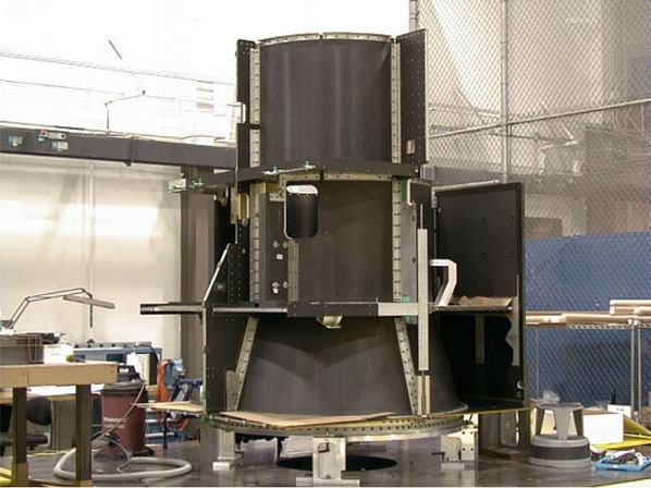 Building the Aura Spacecraft [2000]