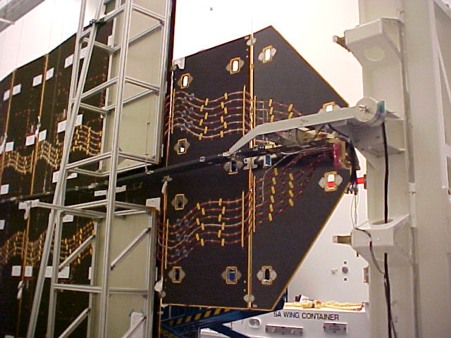 Building the Aura Spacecraft [2002]