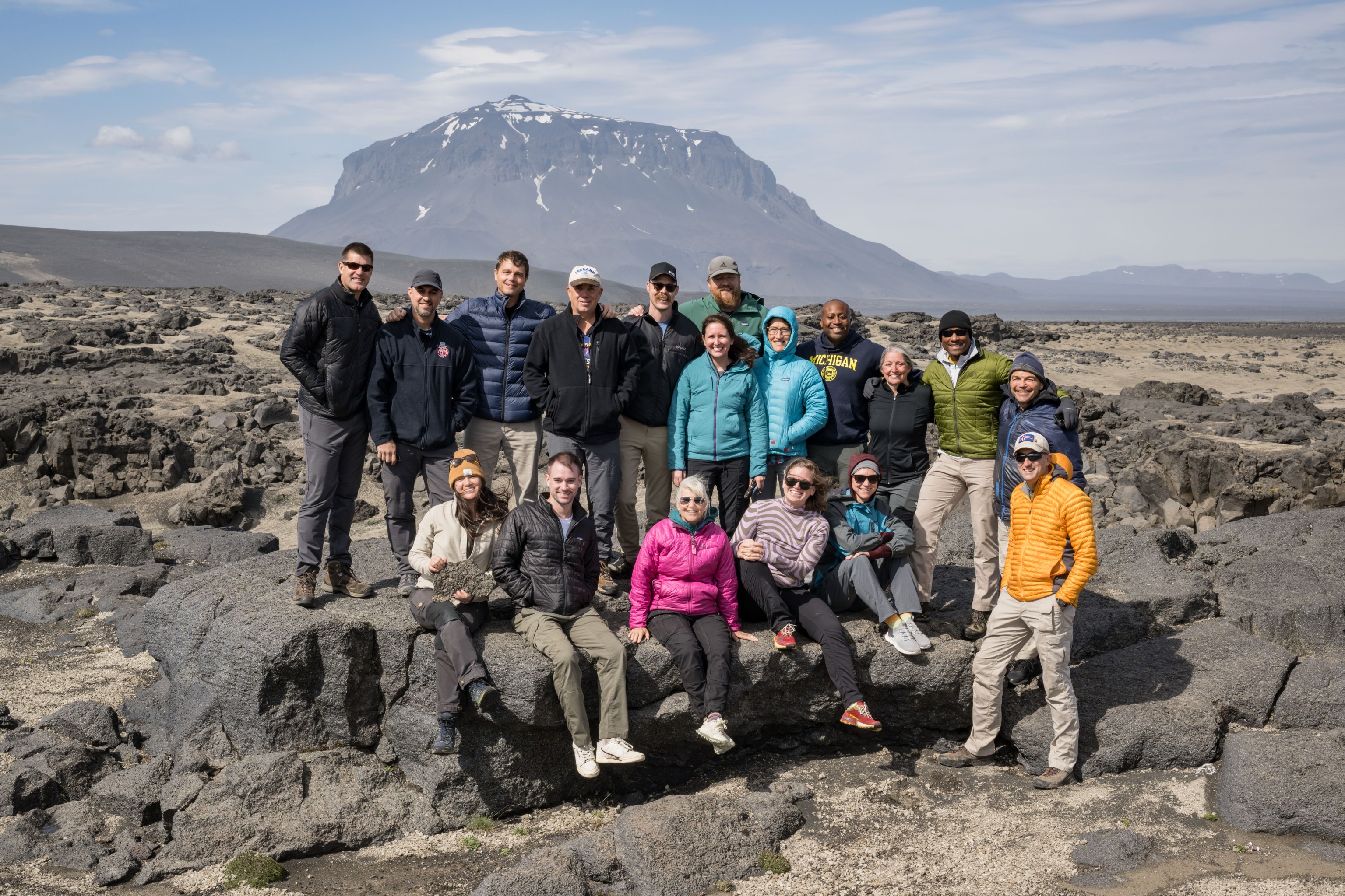 NASA’s Artemis II Crew Uses Iceland Terrain for Lunar Training - NASA
