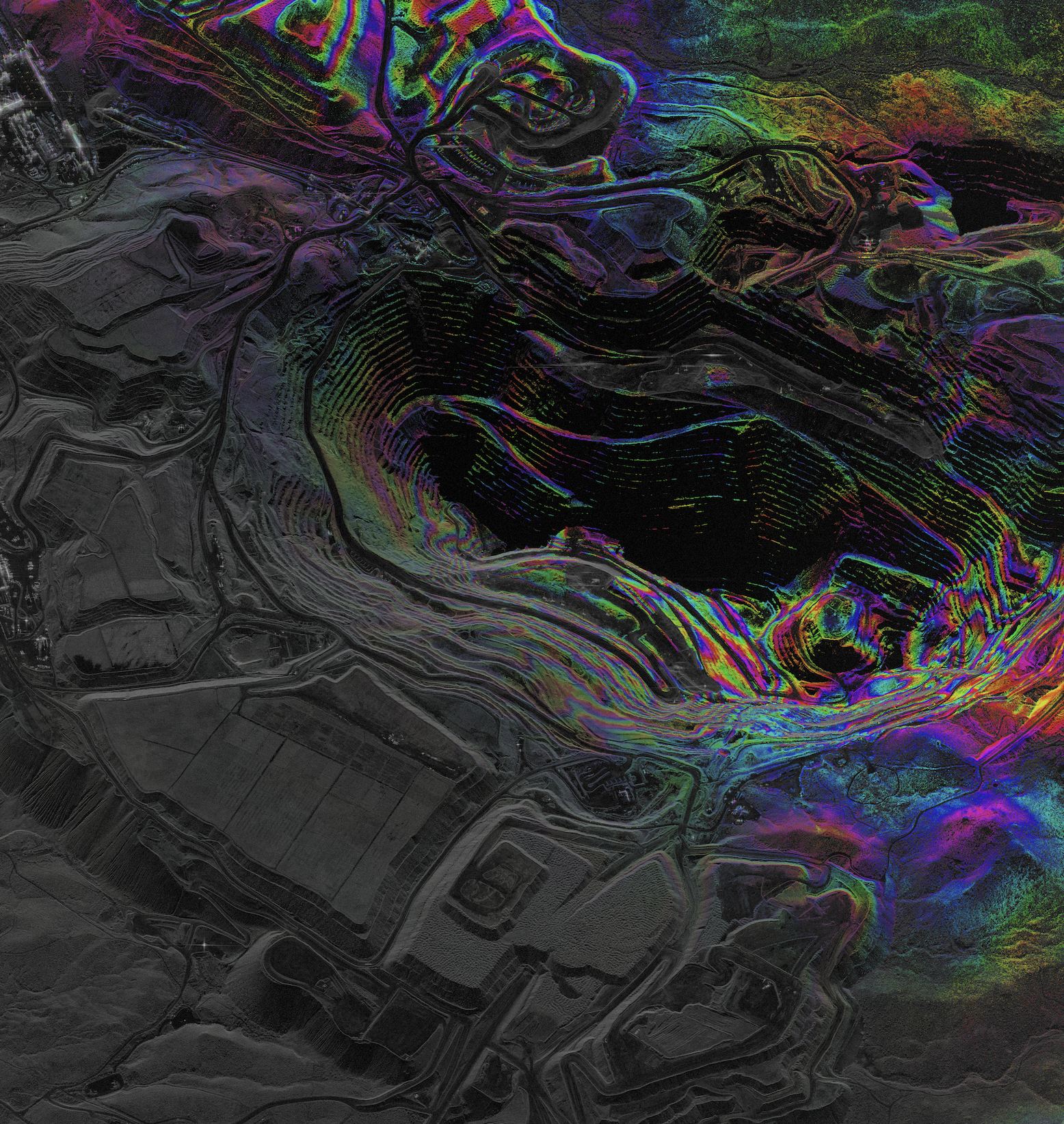 Capella Space InSAR interferogram time series of Mission Mine in Tucson, Arizona, derived from two Spotlight SAR collections on June 24, 2024, visualizing subtle ground deformation and surface movement over time.
